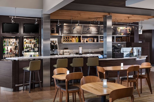 Sonesta Select Newport Middletown