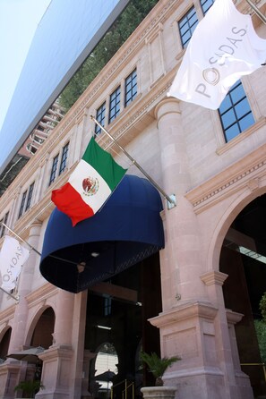 Entrada de la propiedad