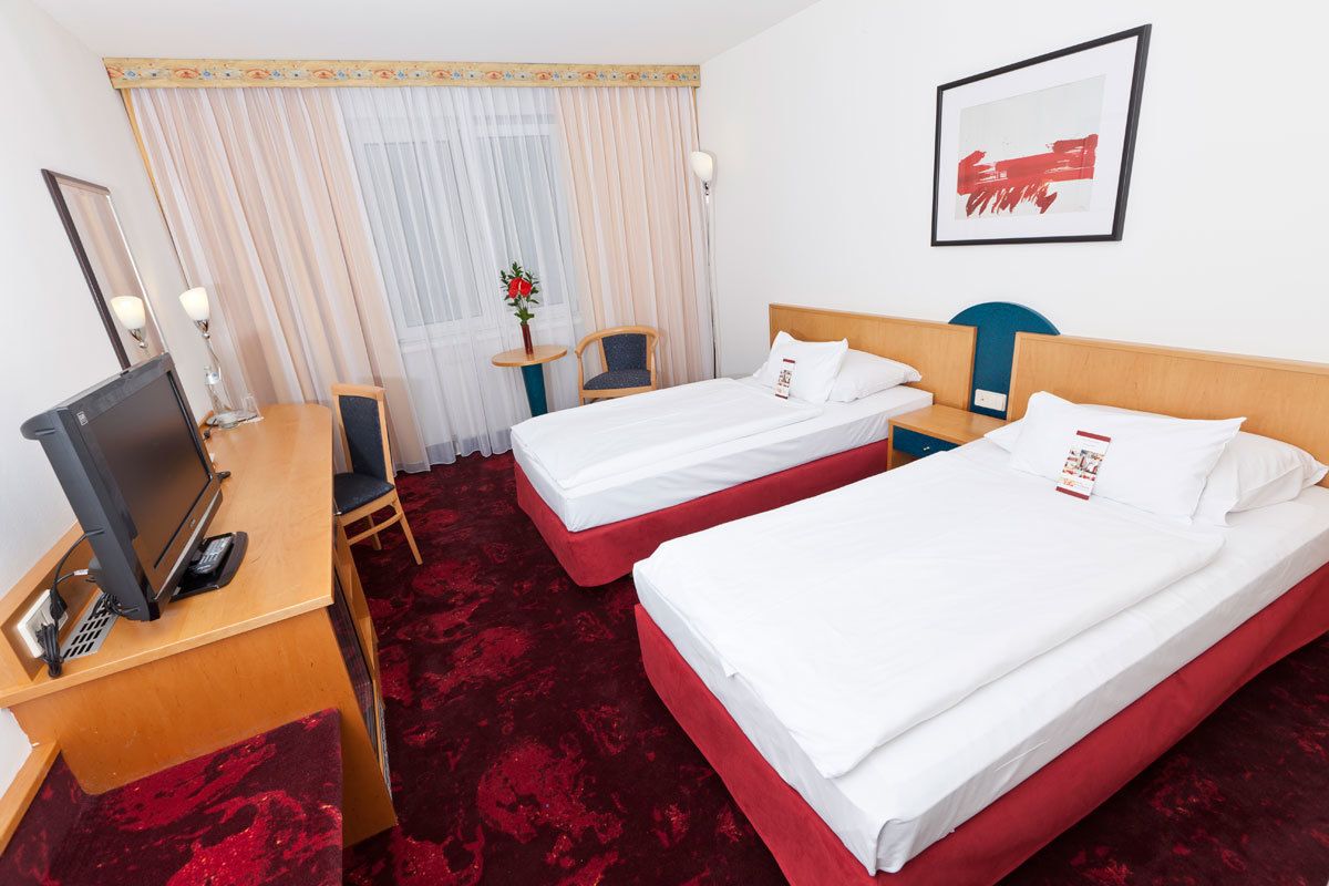 classic double room | in-room safe, desk, laptop workspace, blackout curtains