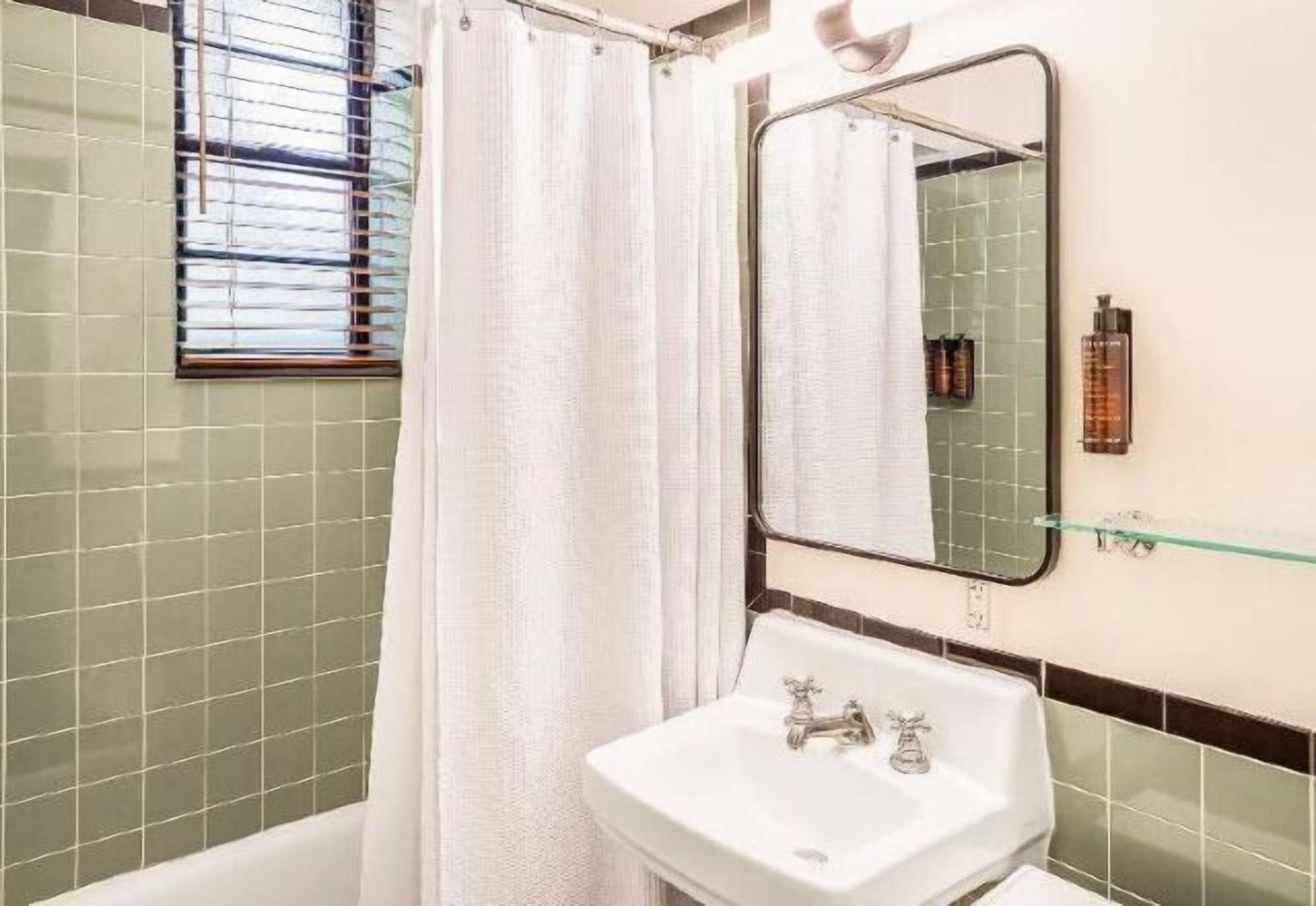 Bathroom | Shower, eco-friendly toiletries