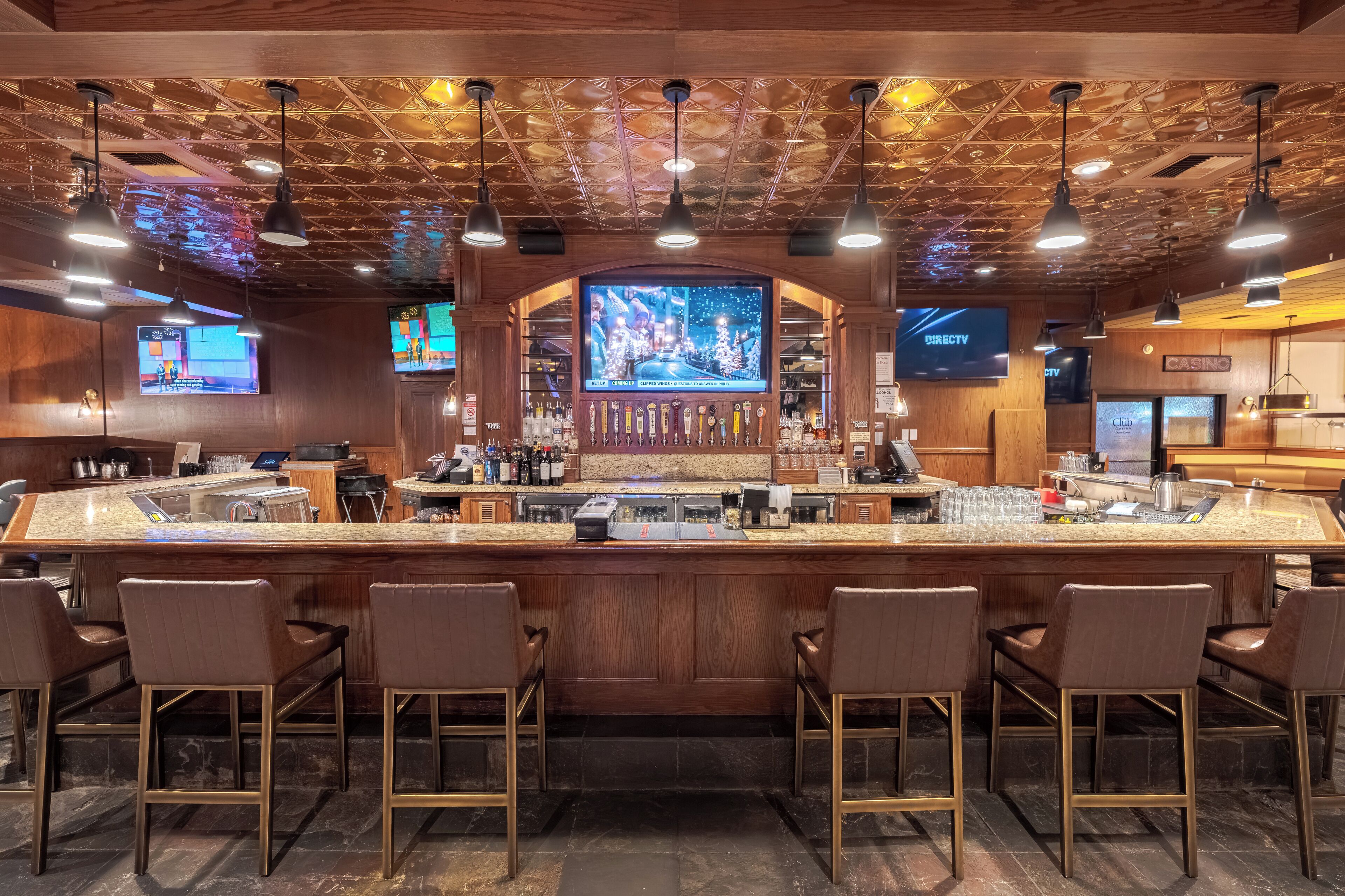 Breakfast, lunch, dinner served; American cuisine 