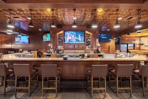 Café da manhã, almoço e jantar; culinária americana