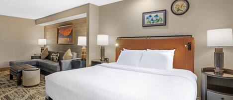 Standard Room, 1 King Bed, Non Smoking, Refrigerator & Microwave (Oversized Room) | Premium bedding, pillowtop beds, in-room safe, desk