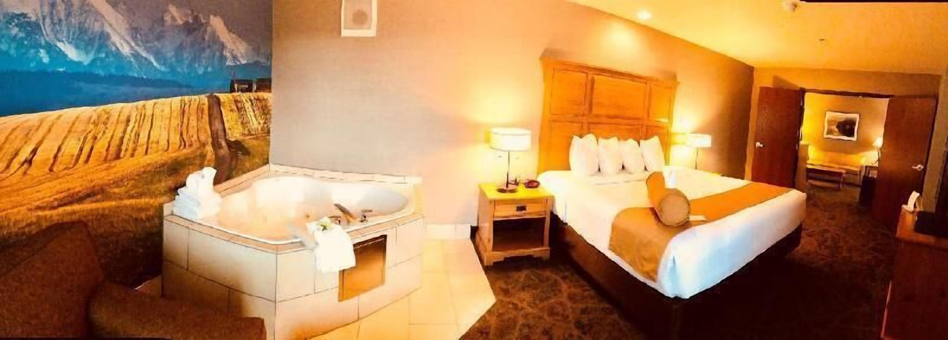 Premium bedding, pillowtop beds, in-room safe, desk