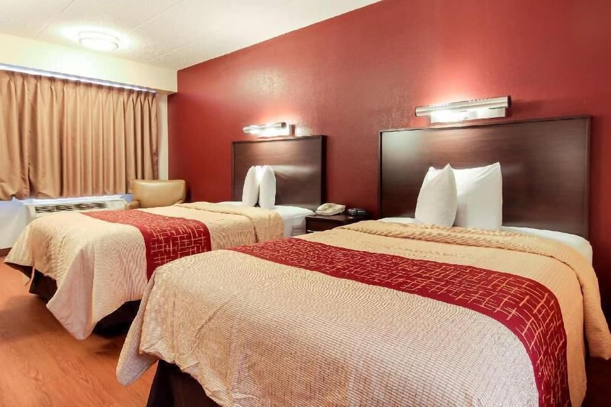 Blackout drapes, iron/ironing board, free cribs/infant beds, free WiFi