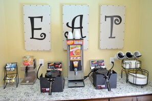 Free daily continental breakfast - Stratford Court Hotel (Cedar City)