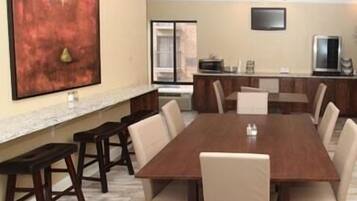 Desk, blackout drapes, iron/ironing board, free WiFi