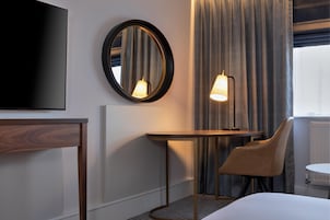 Room, 1 King Bed, Accessible | In-room safe, desk, laptop workspace, iron/ironing board