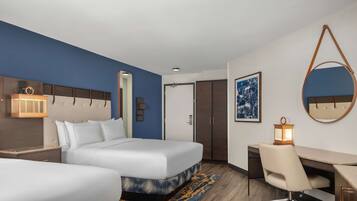 1 habitación, escritorio y espacio para trabajar con laptop