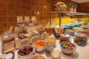 Daily buffet breakfast for a fee