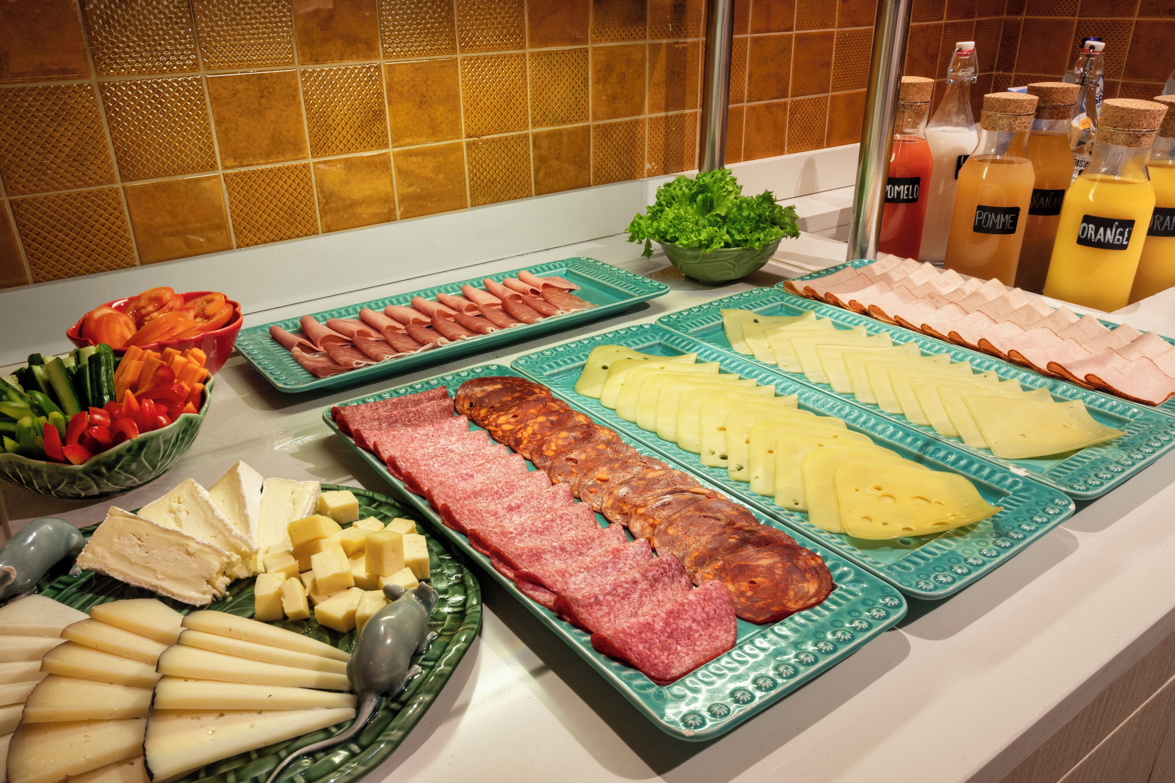 daily buffet breakfast (eur 20 per person)