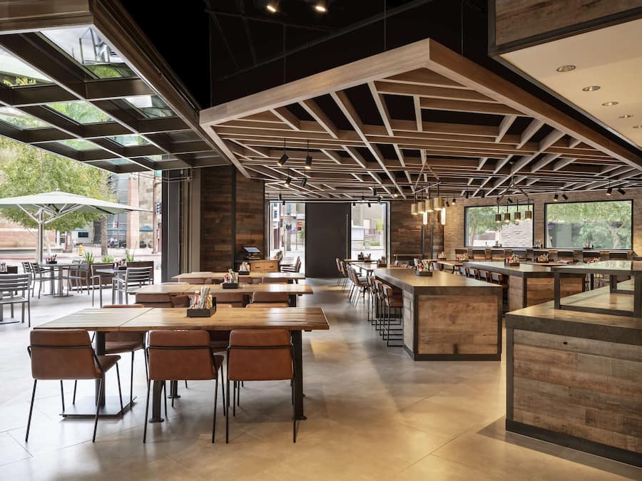 2 restaurants, breakfast, lunch, dinner served; American cuisine