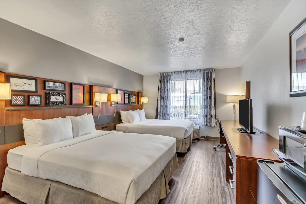 Standard Room, 2 Queen Beds, Non Smoking | 1 bedroom, Egyptian cotton sheets, premium bedding, down comforters