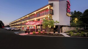 Exterior - Red Roof Inn PLUS+ Columbus-Ohio State University OSU (Columbus)