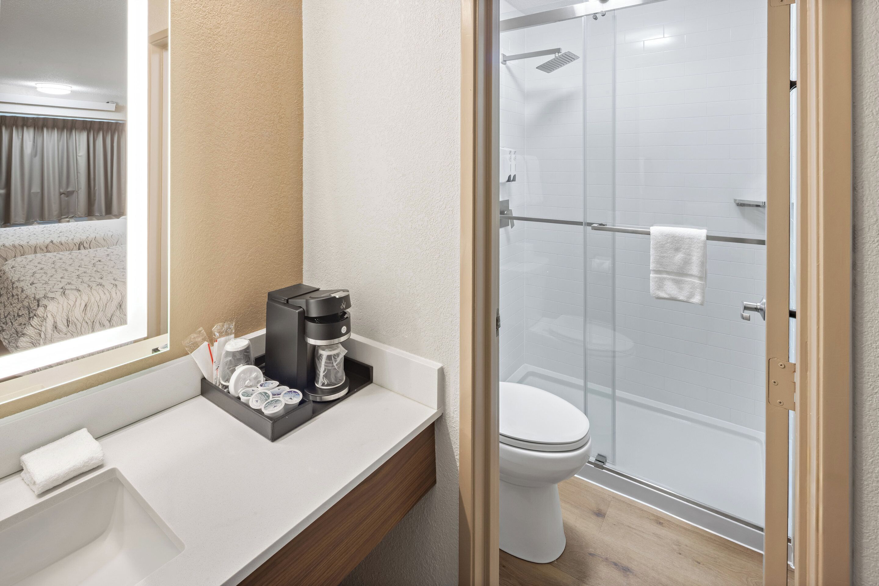 Combined shower/tub, eco-friendly toiletries, hair dryer, towels