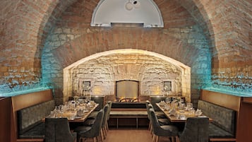 Aperto a pranzo e cena