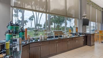 Free daily buffet breakfast