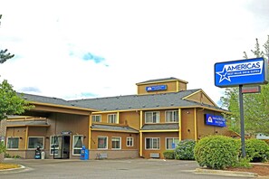 Exterior - Americas Best Value Inn & Suites Forest Grove Hillsboro (Forest Grove)