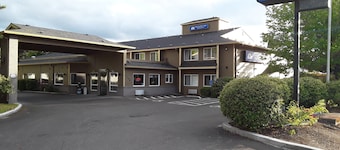 Americas Best Value Inn & Suites Forest Grove Hillsboro
