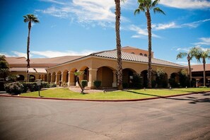 Exterior - Park Terrace Suites (Phoenix)