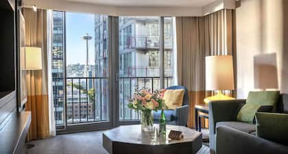 Warwick Seattle