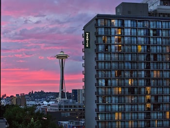 Hotel exterior and entrance at Warwick Seattle