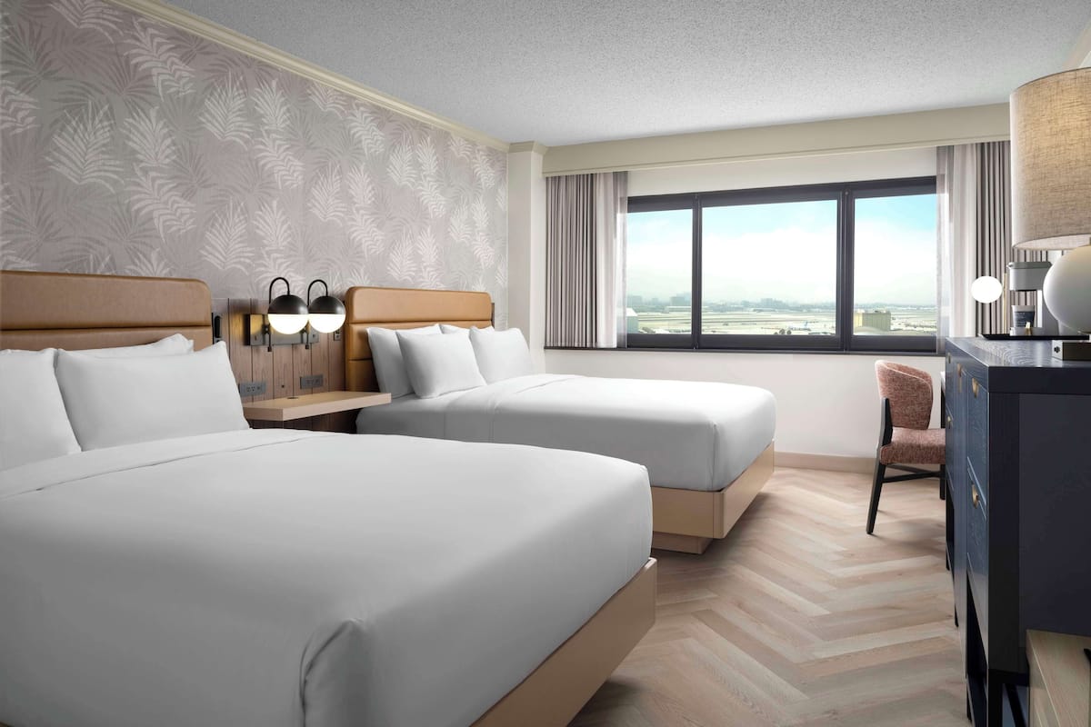 1 bedroom, Egyptian cotton sheets, premium bedding, pillow-top beds