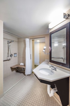 Designer toiletries, hair dryer, towels at Sonesta Los Angeles Airport LAX
