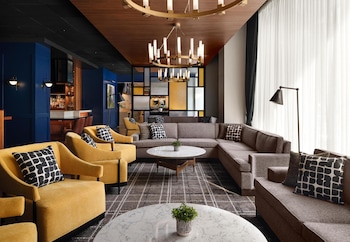 Bar (on property) at Sonesta Los Angeles Airport LAX