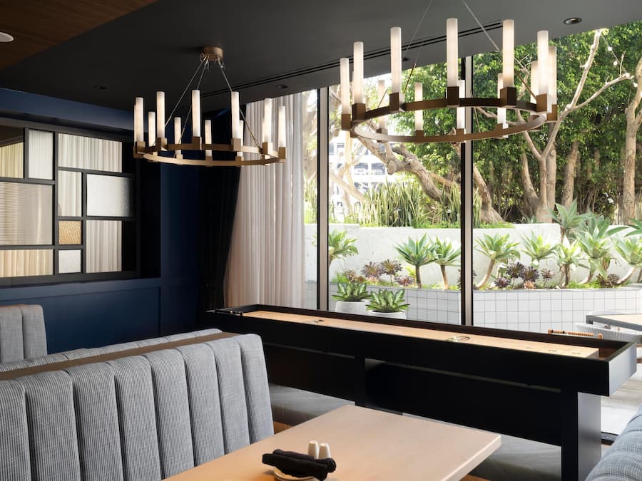 4 restaurantes: opção de café da manhã e jantar