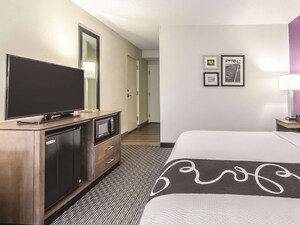 La Quinta Inn Suites by Wyndham Myrtle Beach N Kings Hwy