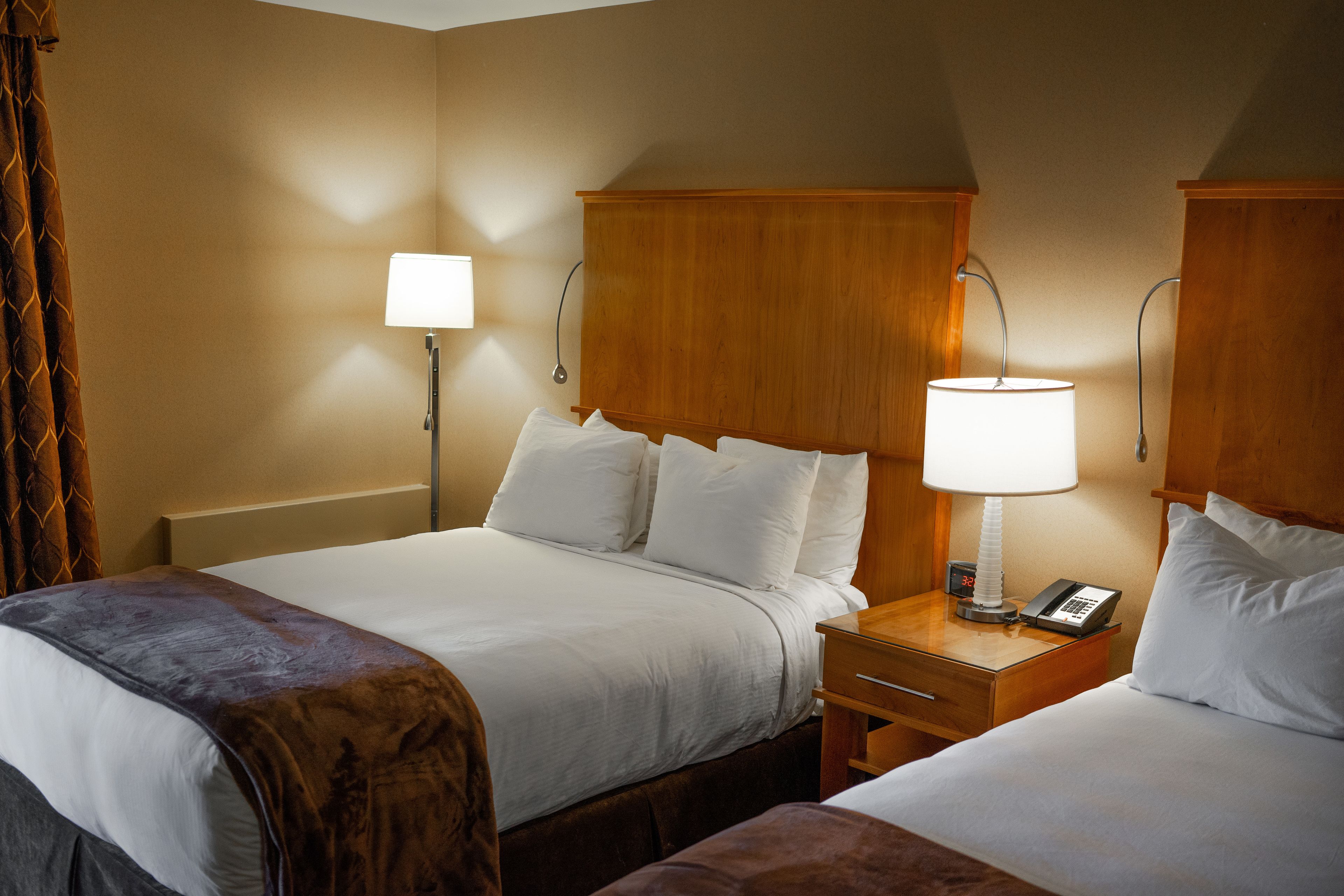 In-room safe, desk, soundproofing, iron/ironing board