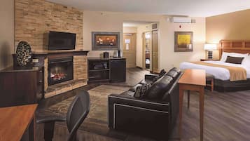 Premium bedding, pillowtop beds, desk, laptop workspace