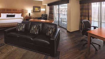 Premium bedding, pillowtop beds, desk, laptop workspace