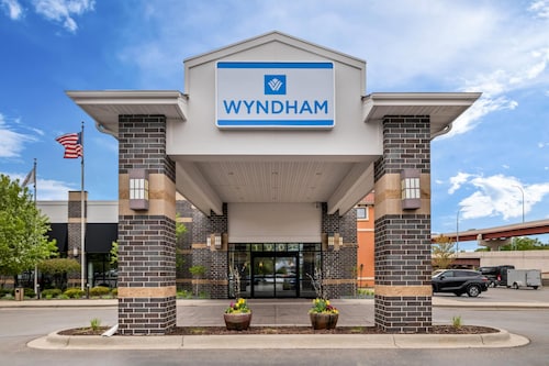 Wyndham Bloomington - Mall of America