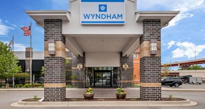 Wyndham Bloomington - Mall of America