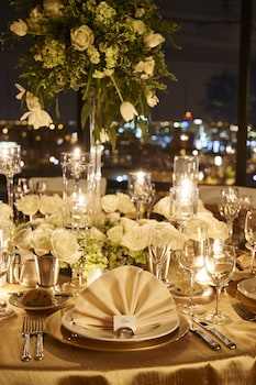 Indoor wedding at Warwick Denver