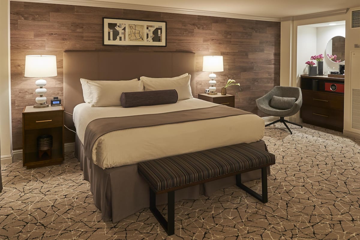 Premium bedding, minibar, in-room safe, desk