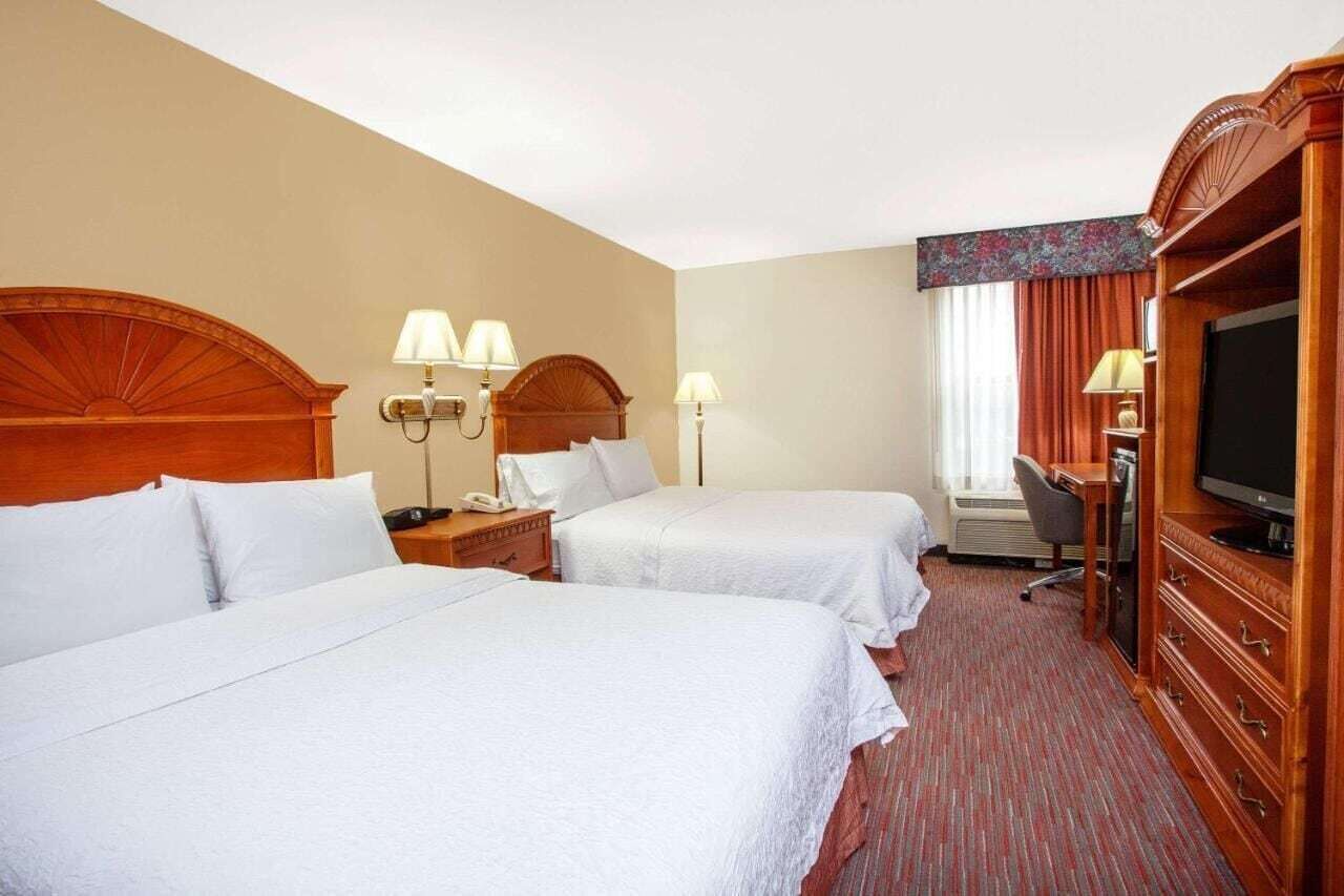 Premium bedding, down comforters, pillowtop beds, desk