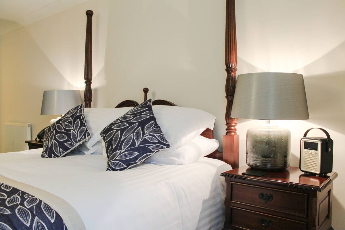 Premier-Doppelzimmer | 1 Schlafzimmer, hochwertige Bettwaren, Betten mit Memory-Foam-Matratzen