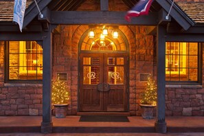 Exterior - Wort Hotel (Jackson)