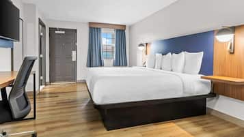 Kamar Premier, 1 Tempat Tidur King, Bebas Asap Rokok | Seprai premium, meja kerja, dan setrika/meja setrika