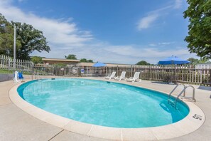 Seasonal outdoor pool