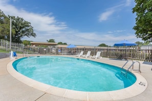 Seasonal outdoor pool