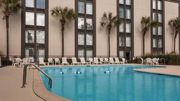 Outdoor pool, sun loungers