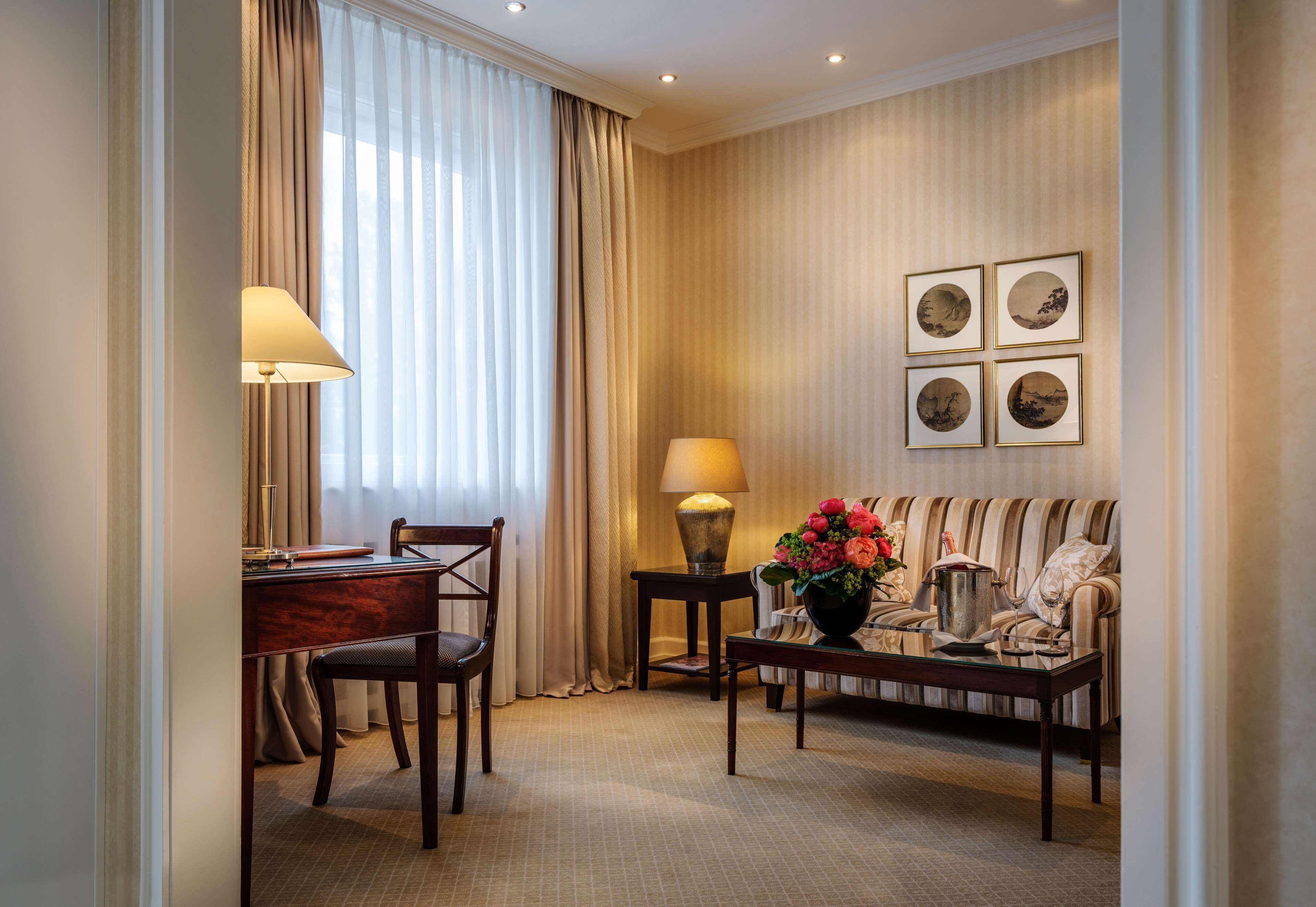 executive suite | room amenity