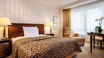 Superior-Zimmer | Hochwertige Bettwaren, Minibar, Zimmersafe, Schreibtisch