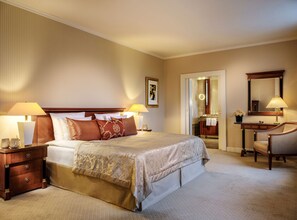 Premium bedding, minibar, in-room safe, desk