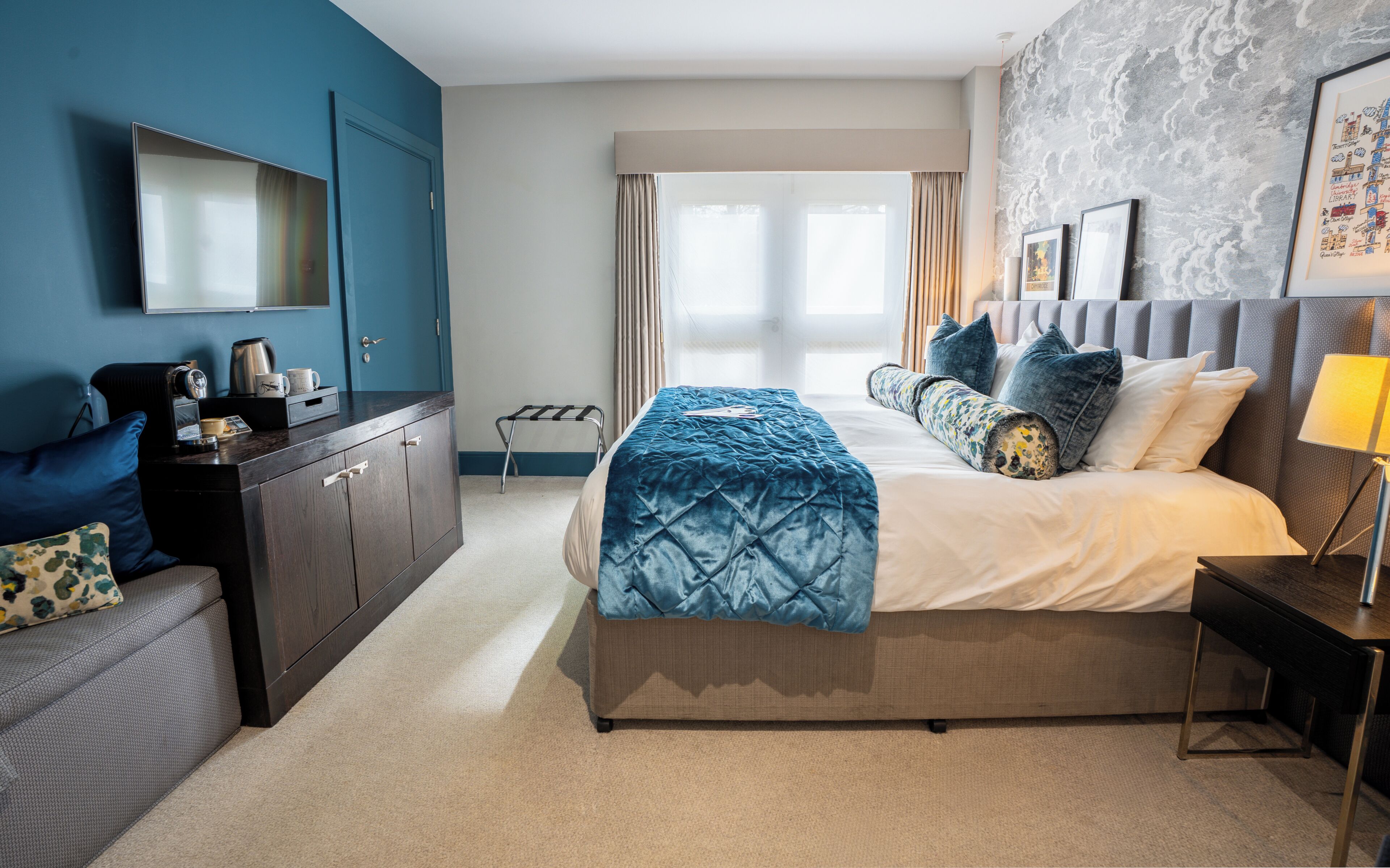 Family Room | In-room safe, desk, laptop workspace, iron/ironing board