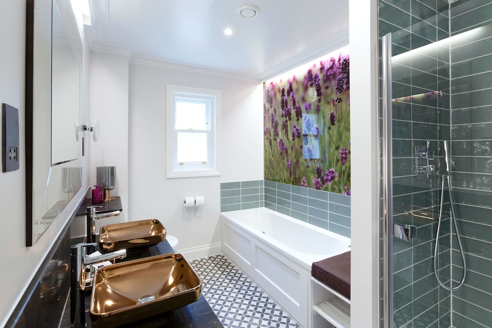 Gonville Hotel by null